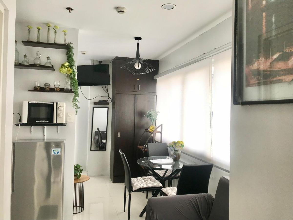 Cozy And Full Service Condo At The Heart Of Bacolod Exterior foto